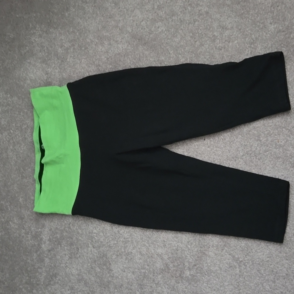 Forever 21 Capri Leggings